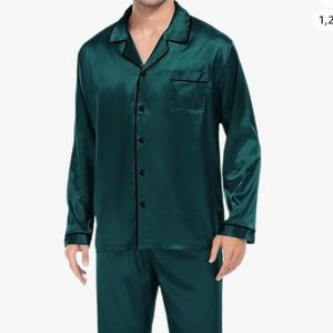 Ekouaer men's pajama set. Hunter Green size large and an xl. Super soft